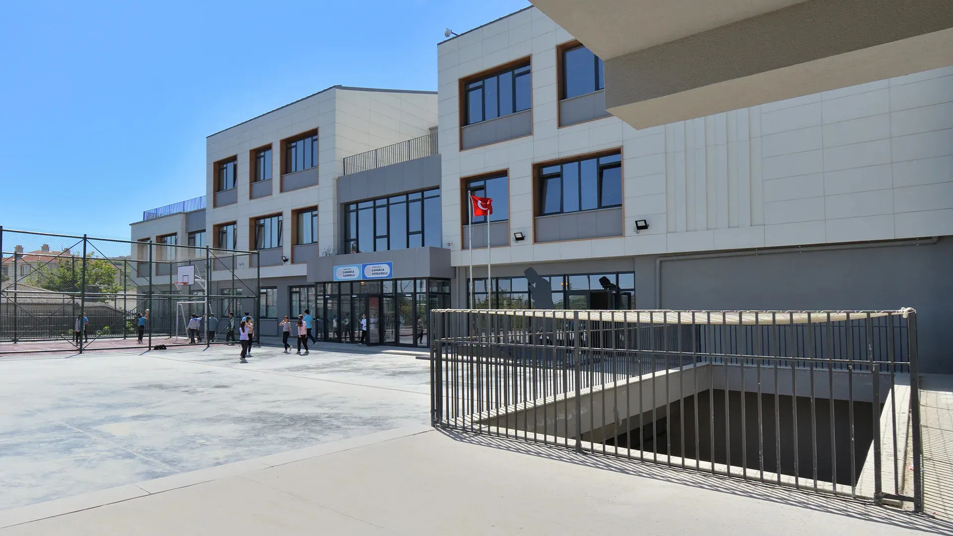 Çanakça Elementary School - 2