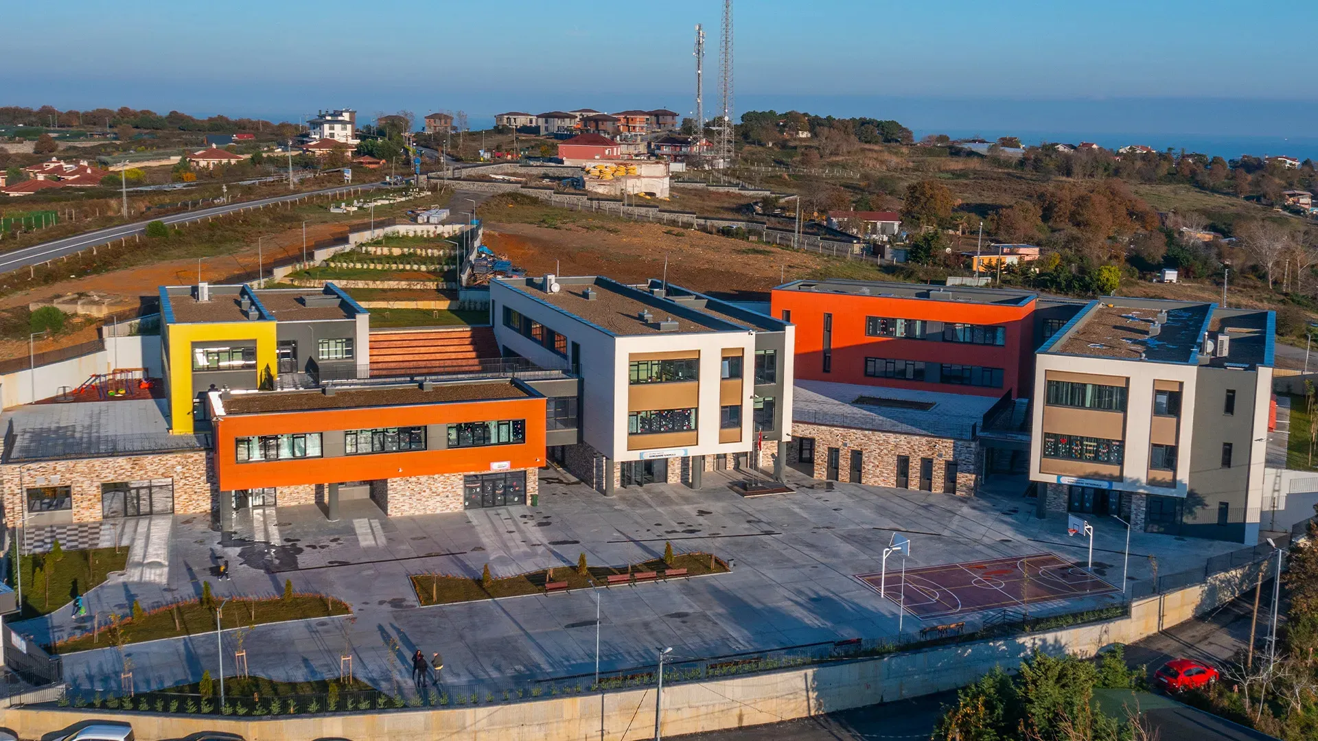 İPBK Sarıyer Gümüştere İlk ve Ortaokulu - 1