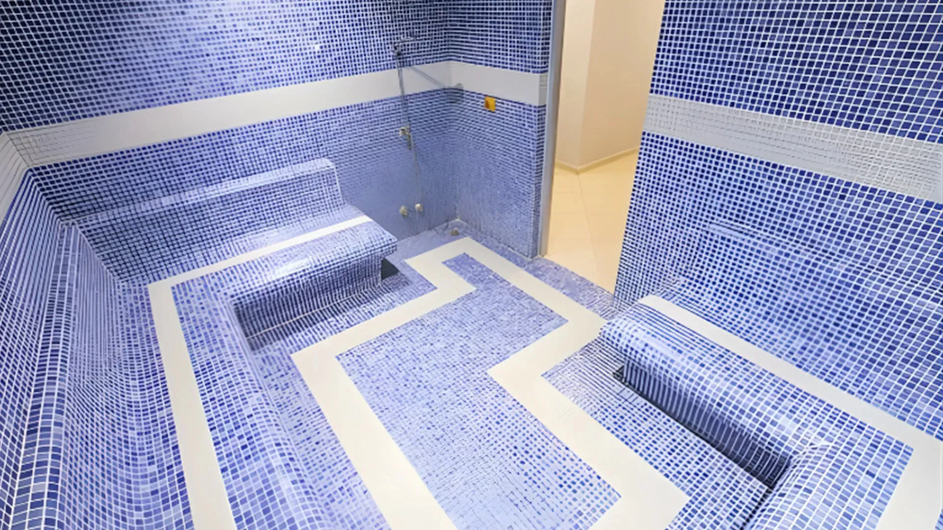 Serenity Suites Airport Hotel - 3